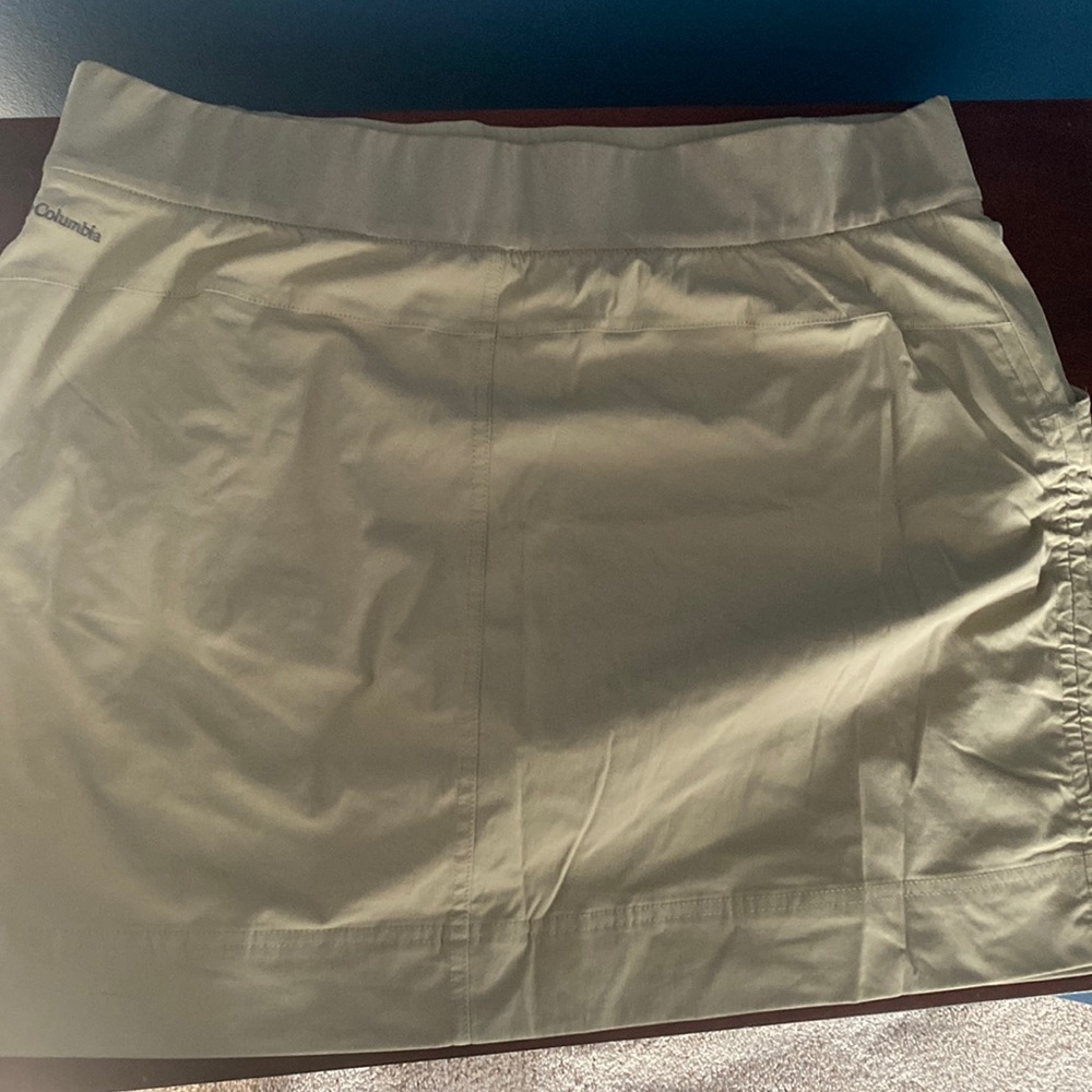 Columbia women’s size XL skort side ruched drawstring